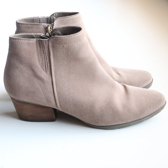 Blondo Taupe Suede Leather Block Heel Waterproof Ankle Boots Booties Size 10 - Picture 1 of 16